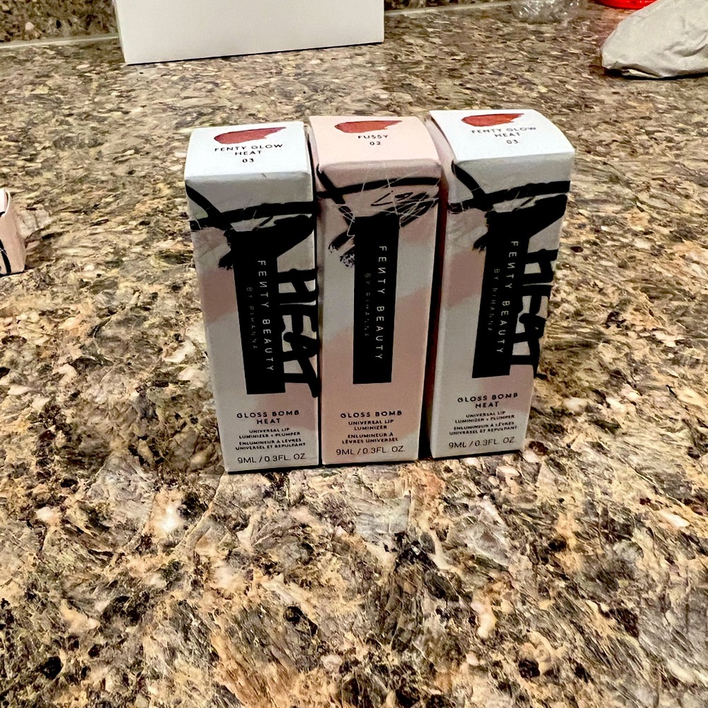 Bundle for @akroneberg